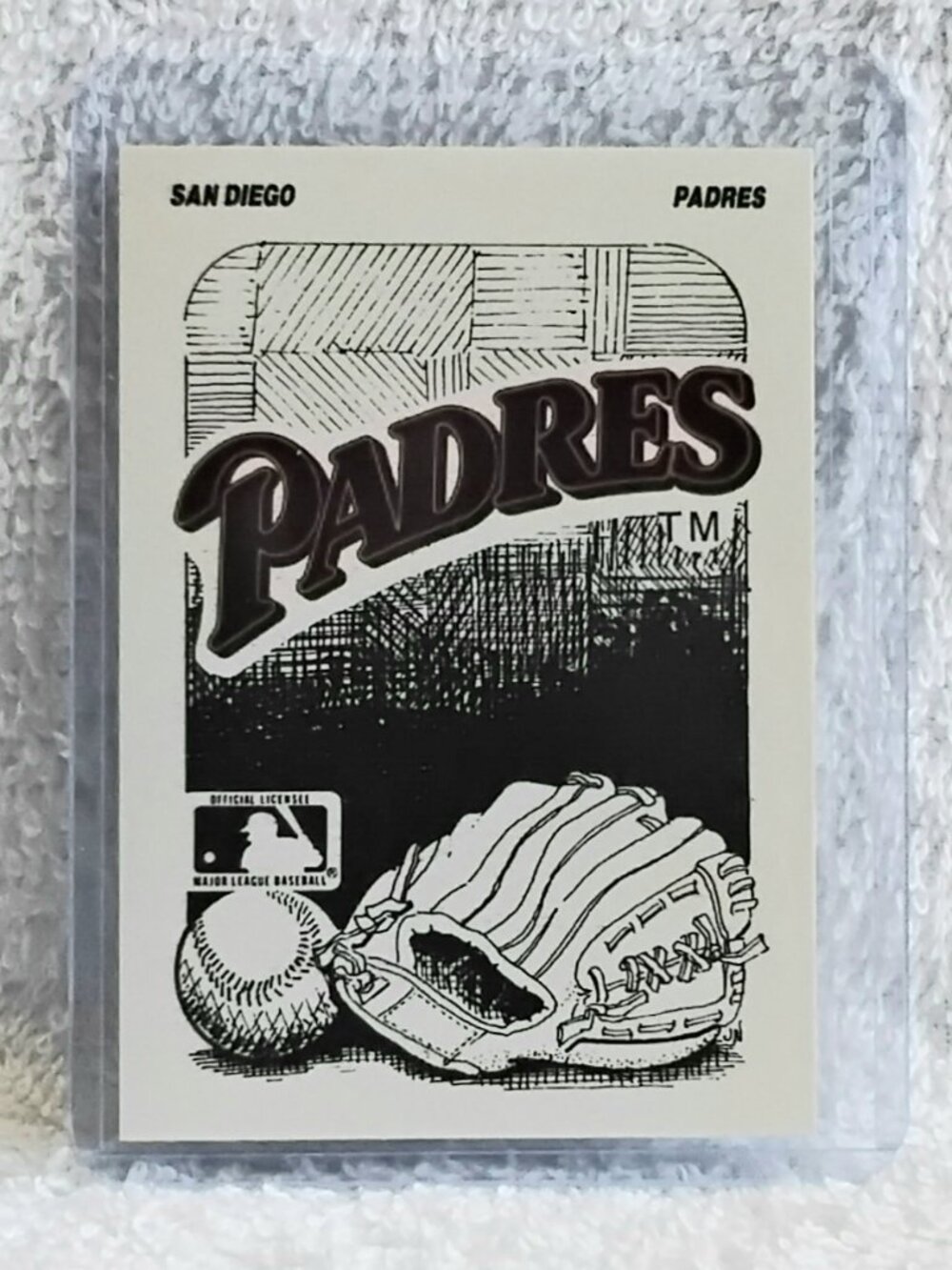 3/$15 Mint 1987 Fleer Update San Diego Padres MLB Team Logo Sticker Card!!
